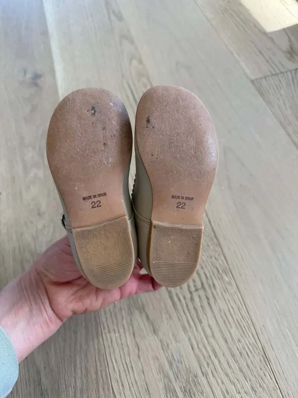 Luca & Luca Spain girls 22 6 shoes nude beige Maryjane’s church dress flats